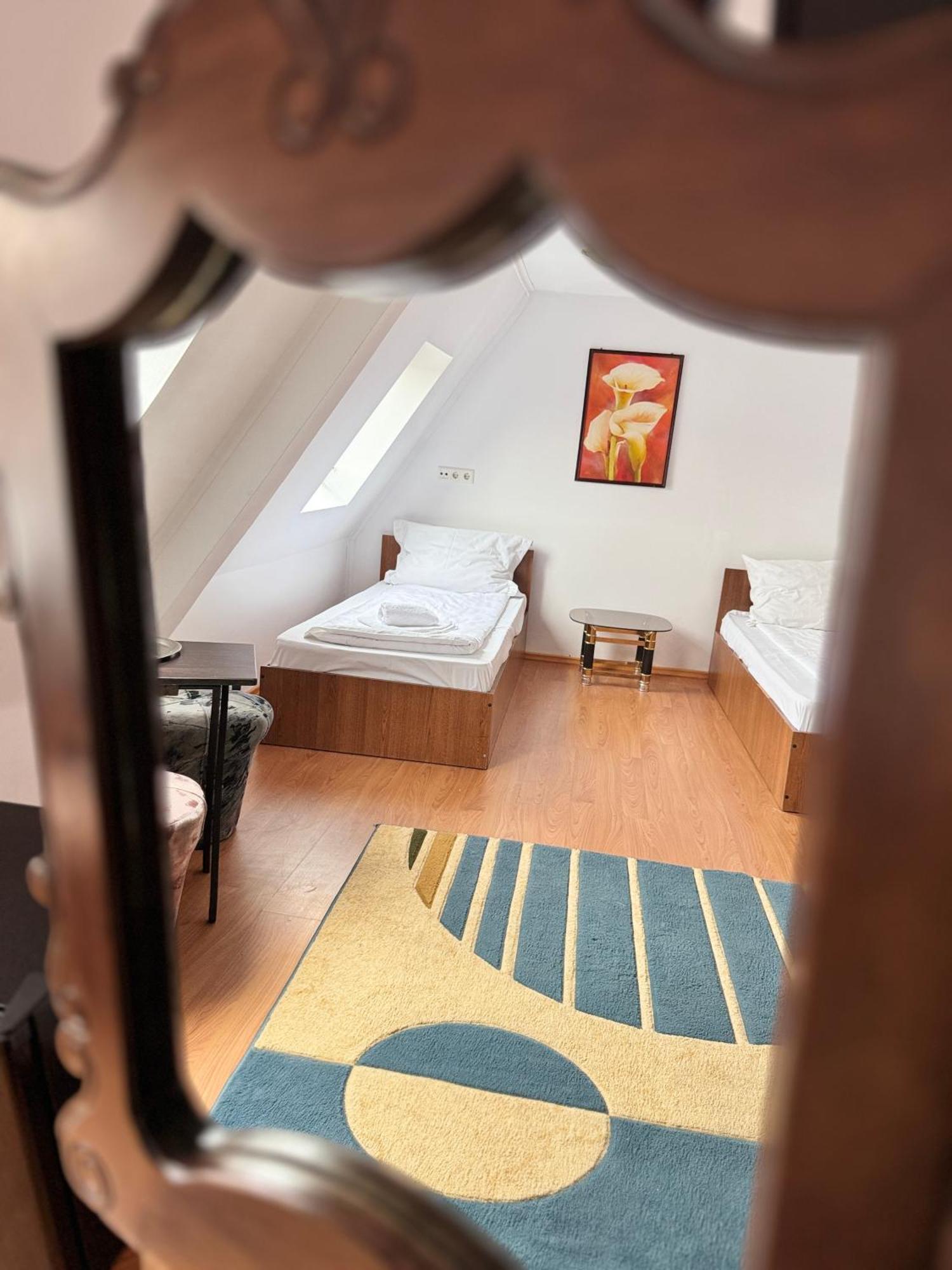 Complex Select Hotel Medias Luaran gambar