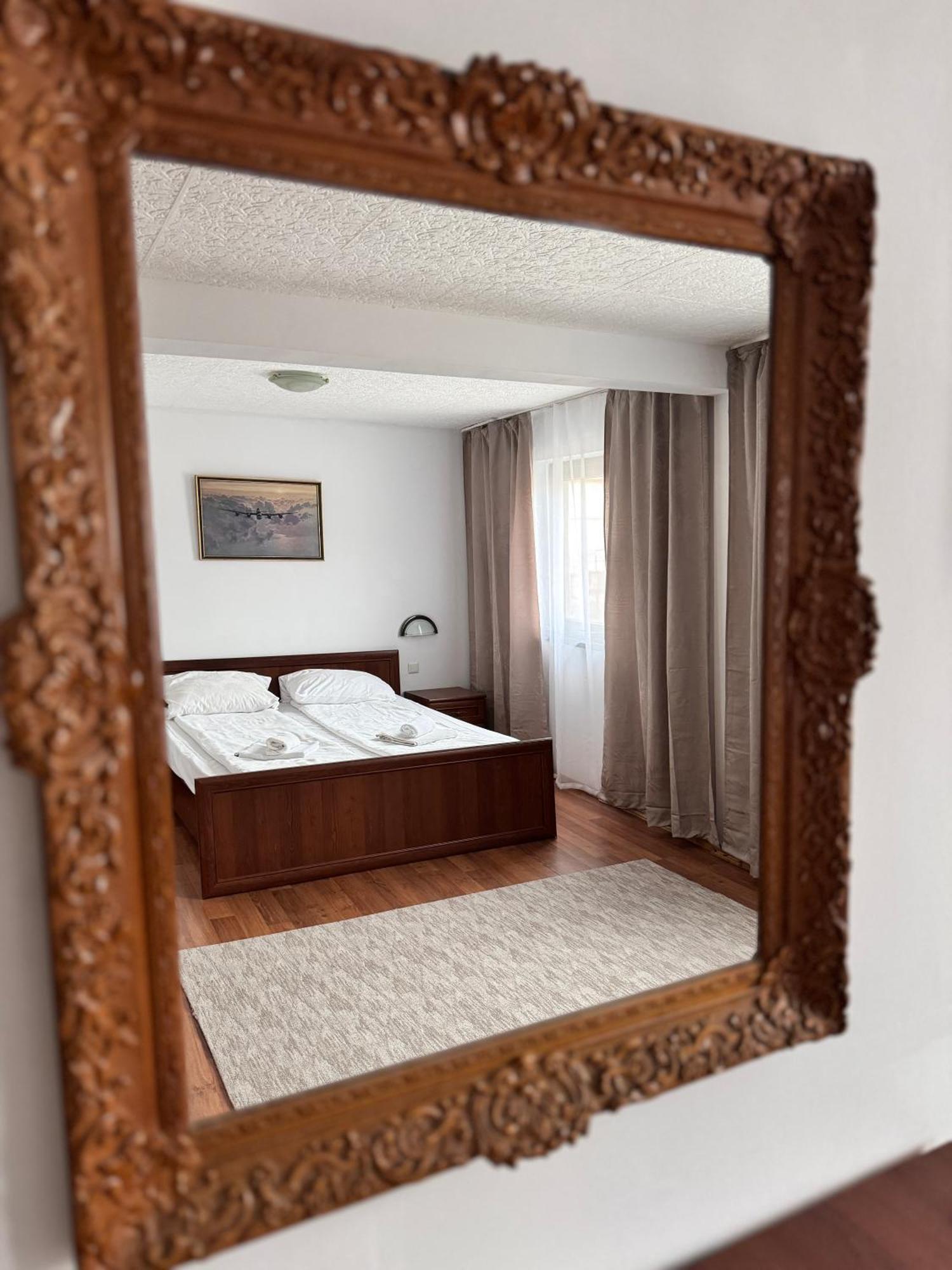 Complex Select Hotel Medias Luaran gambar